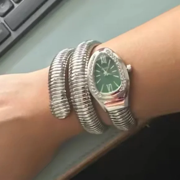 Serpenti Silver Wrap Women's Watch - Picture 5 of 8